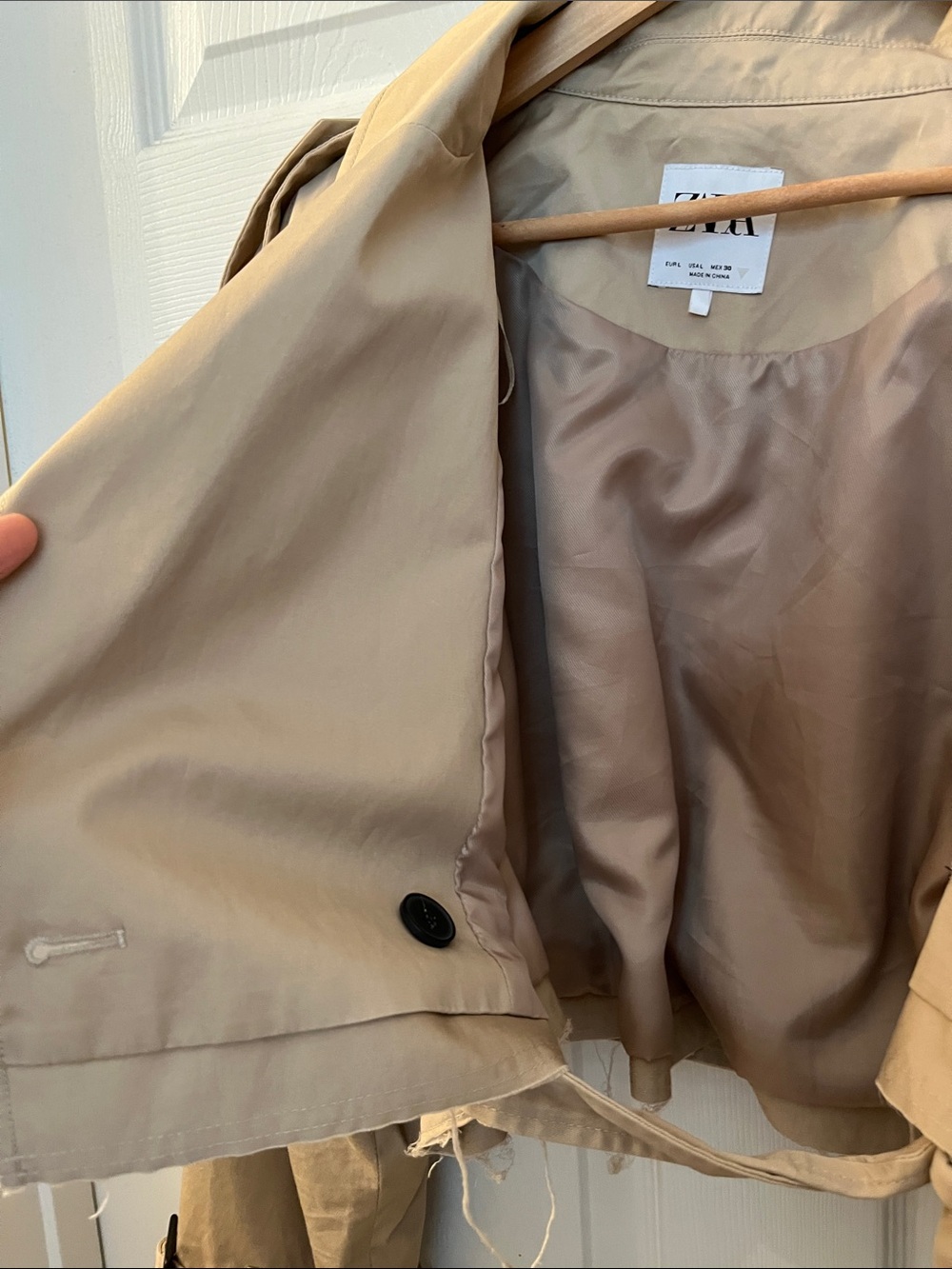 ZARA Cropped Tan Trench Coat with Frayed Hem Size L - Picture 5 of 6
